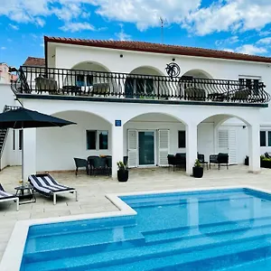 Gala Apartman