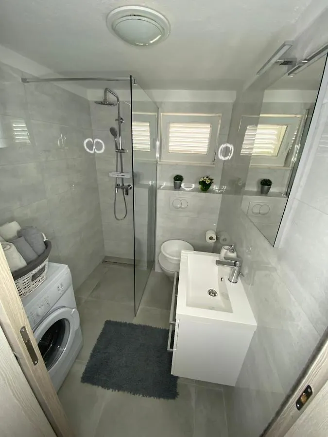 Apartment Carmen Trogir
