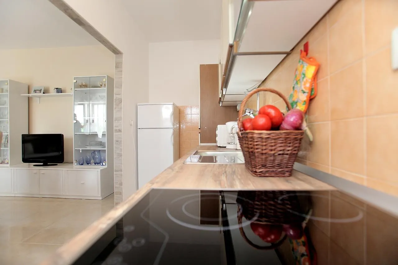 Apartment Carmen Trogir