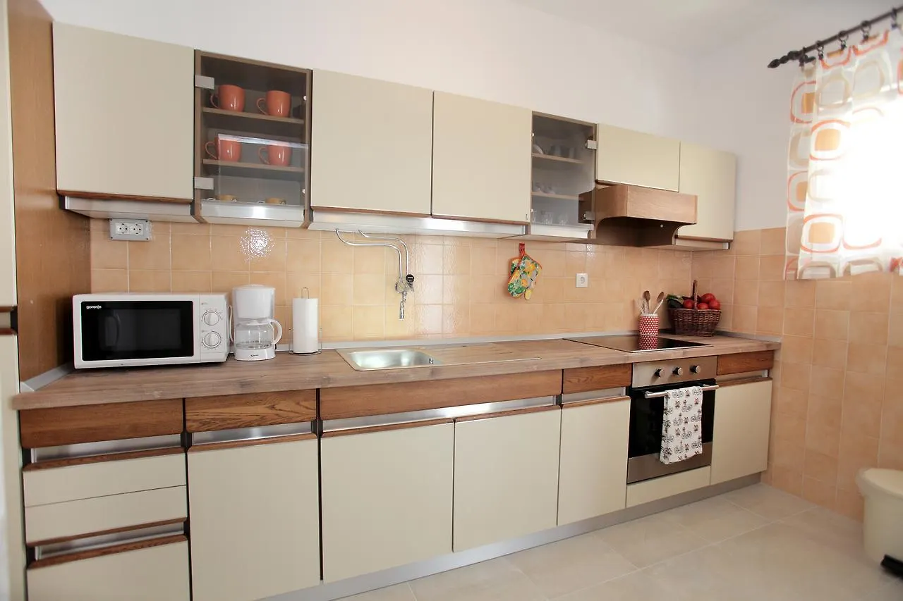Apartment Carmen Trogir