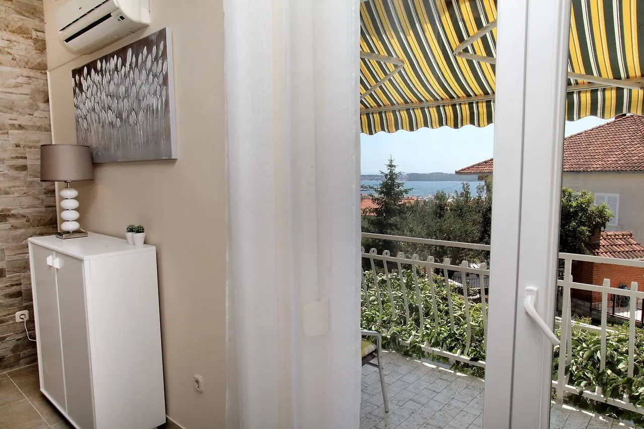 Apartment Carmen Trogir Croatia